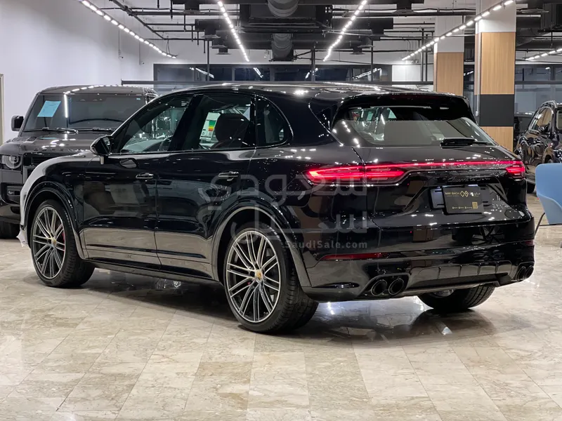 2021 بورش كايين جي تي اس