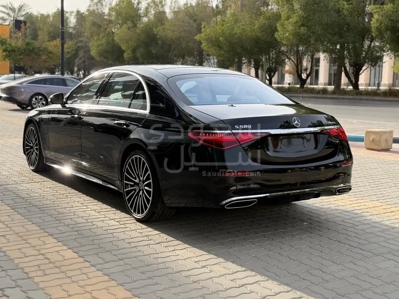 2022 مرسيدس - بنز إس 580