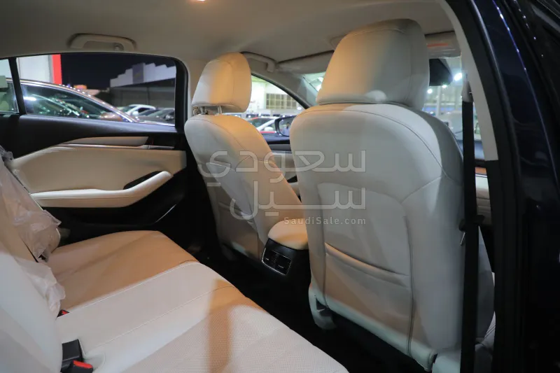 2024 مازدا مازدا 6