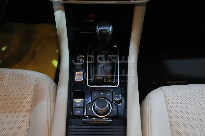 2024 مازدا مازدا 6