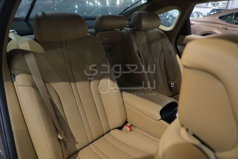 2025 جينيسيس جي 80