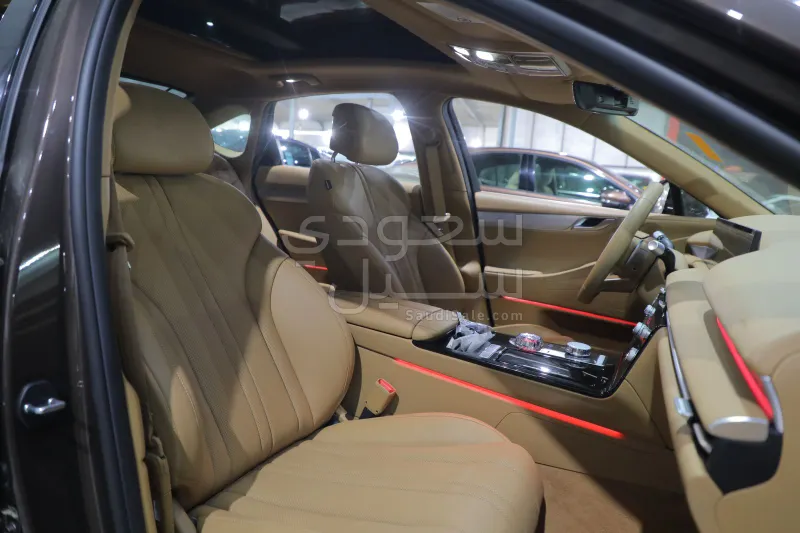 2025 جينيسيس جي 80