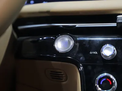 2025 جينيسيس جي 80