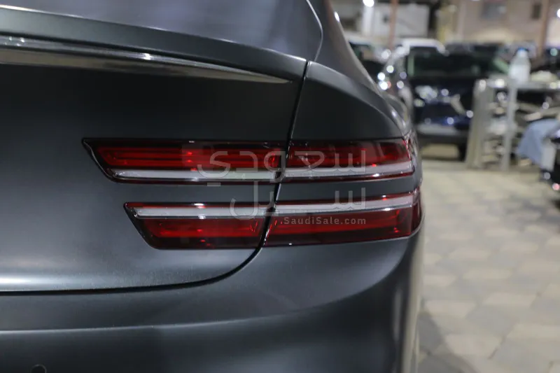 2025 جينيسيس جي 80