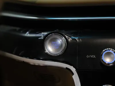 2025 جينيسيس جي 80