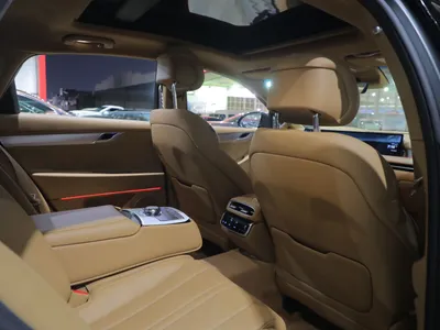 2025 جينيسيس جي 80