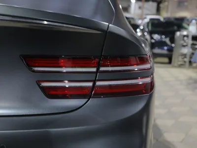 2025 جينيسيس جي 80