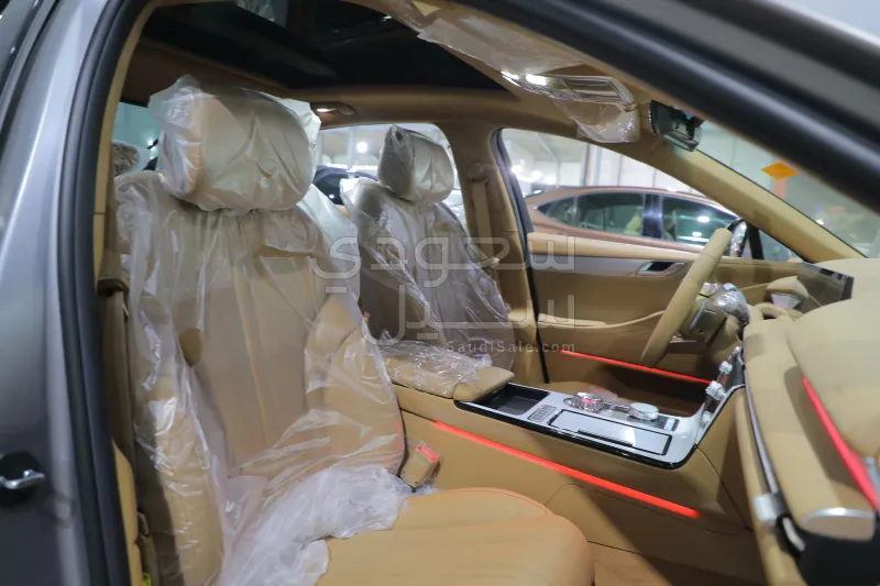 2025 جينيسيس جي 80