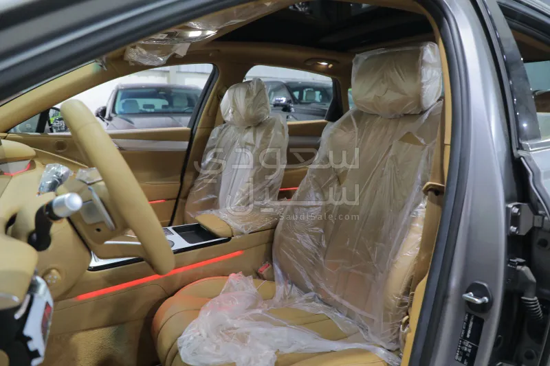 2025 جينيسيس جي 80