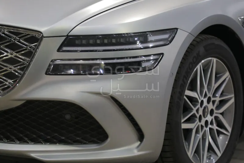 2025 جينيسيس جي 80