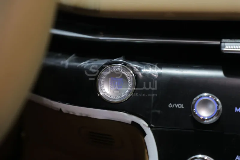 2025 جينيسيس جي 80