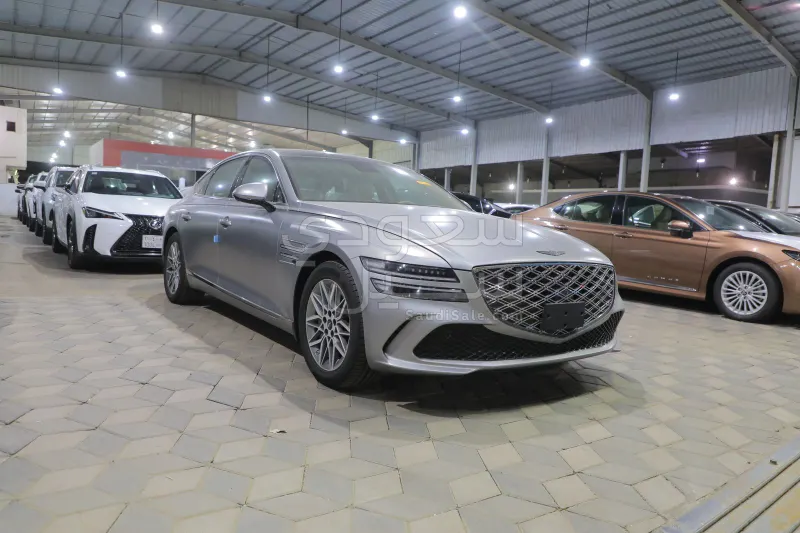 2025 جينيسيس جي 80