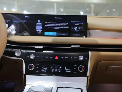 2025 جينيسيس جي 80