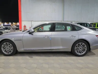 2025 جينيسيس جي 80