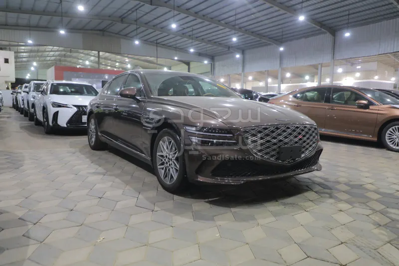 2025 جينيسيس جي 80