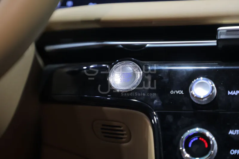 2025 جينيسيس جي 80