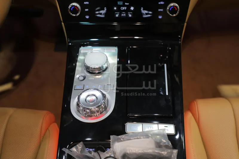 2025 جينيسيس جي 80