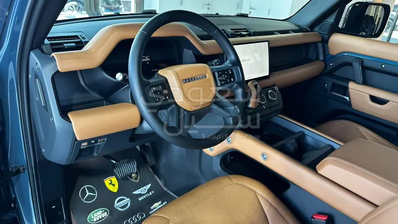 2025 لاند روفر ديفيندر اكس داينمك