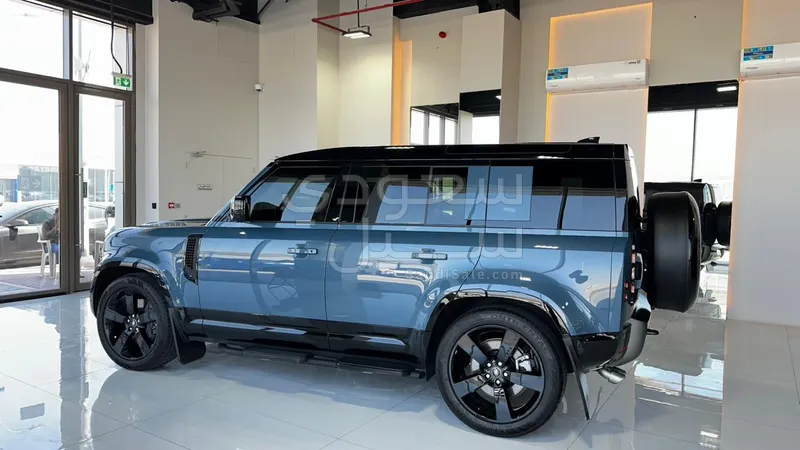 2025 لاند روفر ديفيندر اكس داينمك