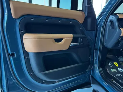 2025 لاند روفر ديفيندر اكس داينمك