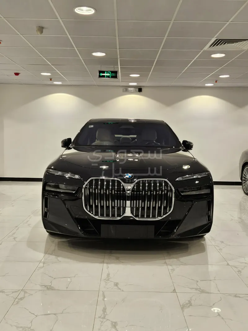 2024 بي ام دبليو الفئة السابعة 740أي