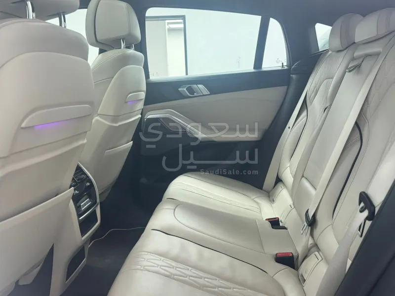 2020 بي ام دبليو الفئة اكس 6 إم 50 أي