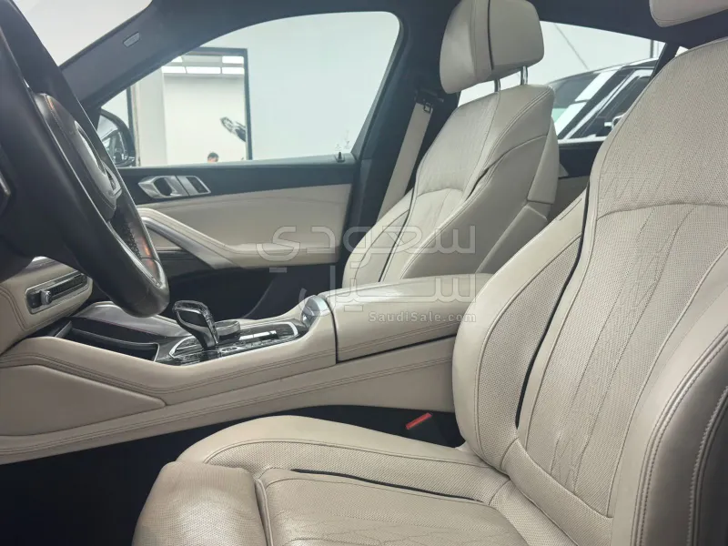 2020 بي ام دبليو الفئة اكس 6 إم 50 أي