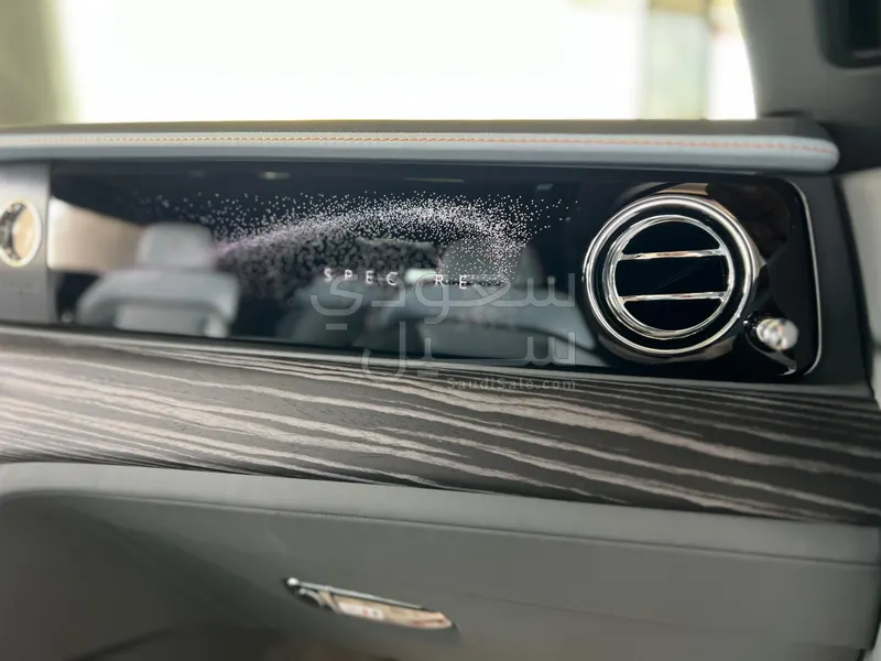 2024 رولز رويس سبيكتر