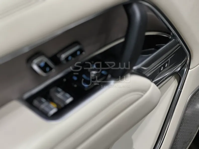 2022 لاند روفر رينج روفر فيرست اديشن