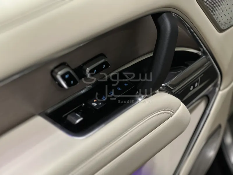 2022 لاند روفر رينج روفر فيرست اديشن