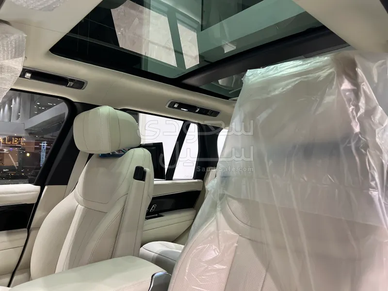 2026 لاند روفر رينج روفر اوتوبيوغرافي