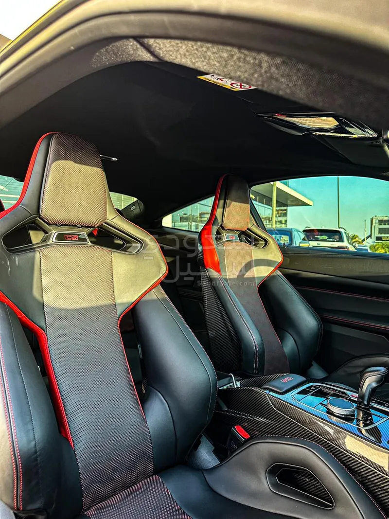 2025 بي ام دبليو الفئة ام ام 4 سي إس