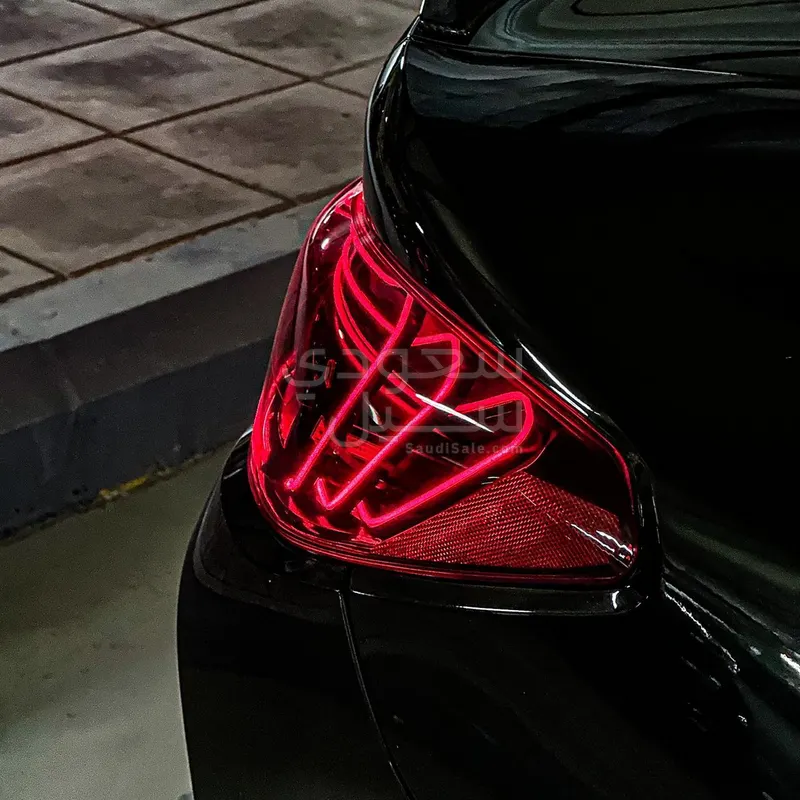 2025 بي ام دبليو الفئة ام ام 4 سي إس