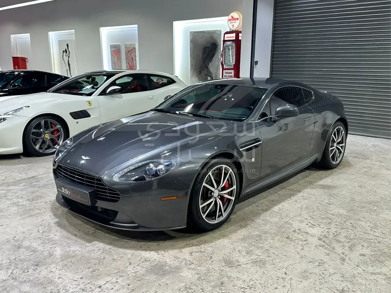2014 استون مارتن فانتج