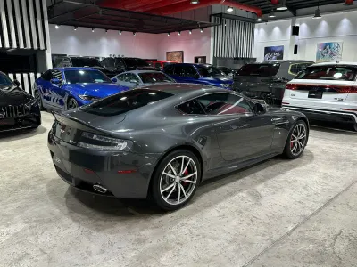 2014 استون مارتن فانتج