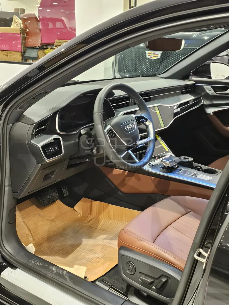 2025 اودي اي 6 40 تي اف اس اي