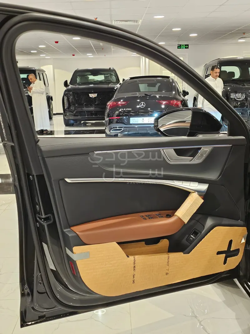 2025 اودي اي 6 40 تي اف اس اي