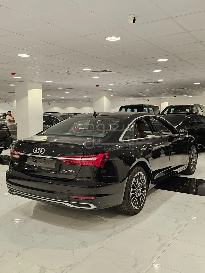 2025 اودي اي 6 40 تي اف اس اي