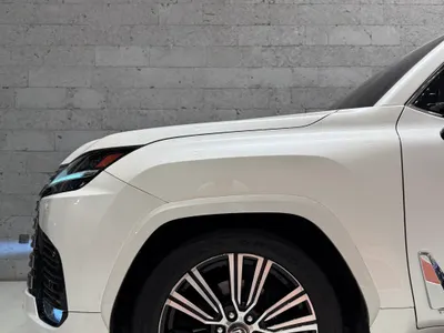 2022 Lexus LX 600