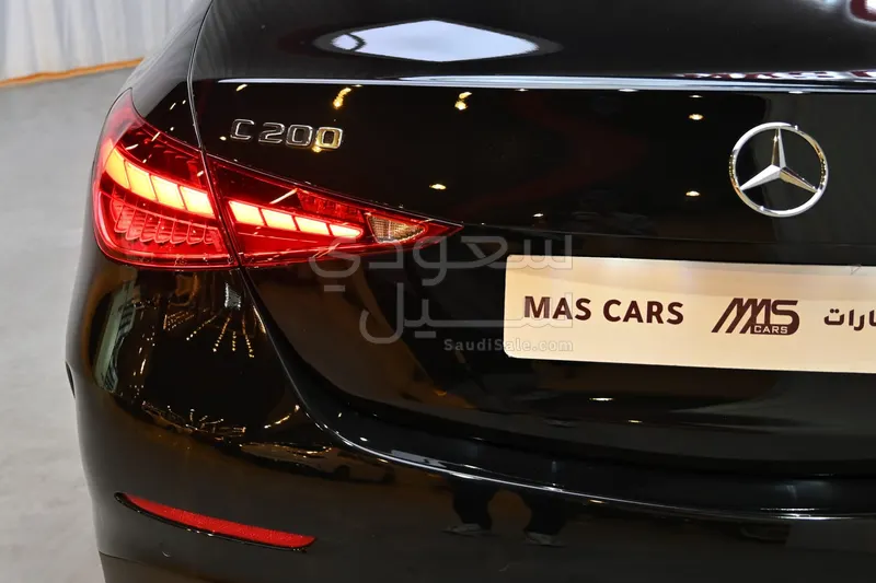 2025 مرسيدس - بنز سي 200