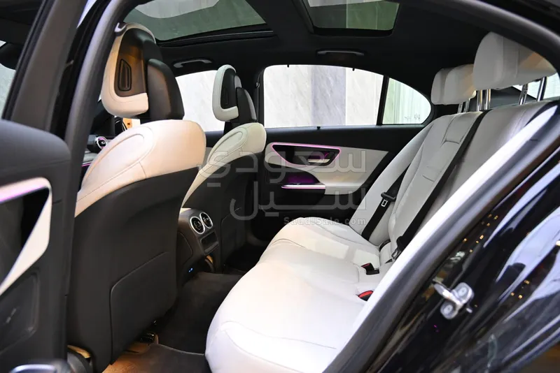 2025 مرسيدس - بنز سي 200