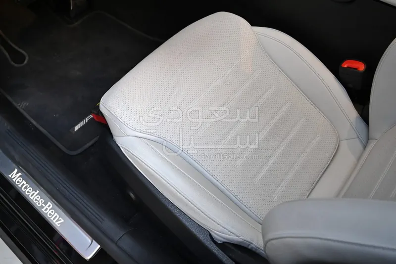 2025 مرسيدس - بنز سي 200