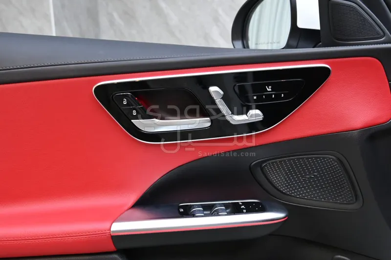 2025 مرسيدس - بنز سي 200