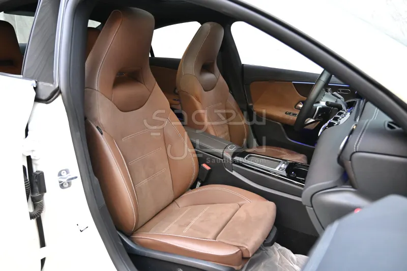 2026 مرسيدس - بنز سي إل أي 200