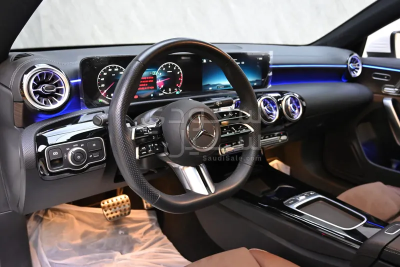 2026 مرسيدس - بنز سي إل أي 200