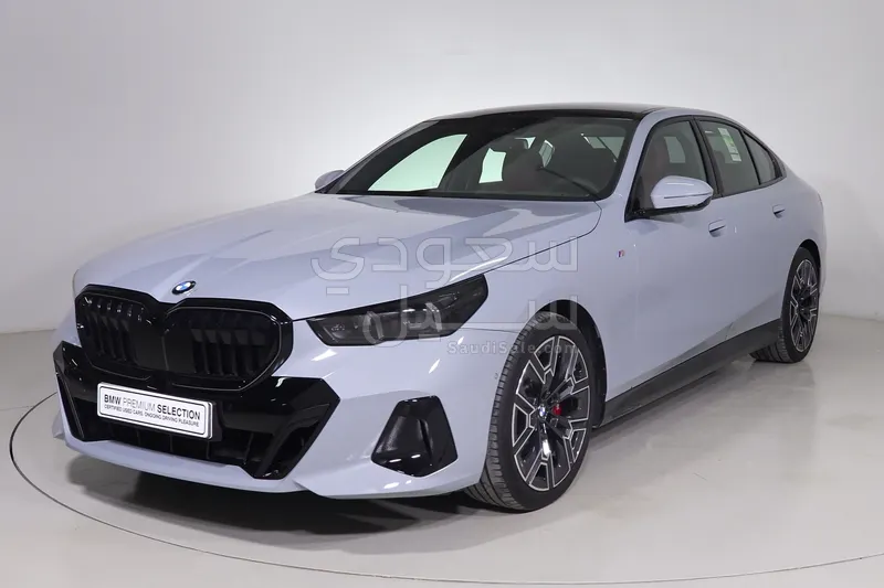 2026 BMW 5 Series 520i Mkit