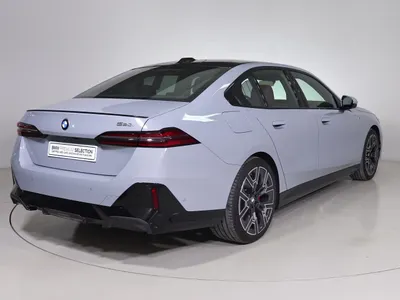 2026 BMW 5 Series 520i Mkit