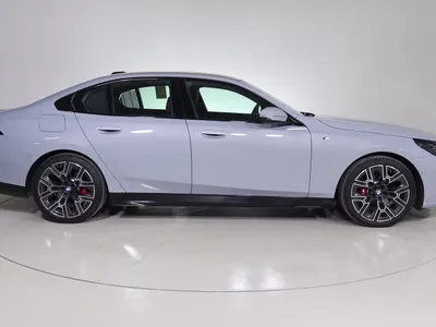 2026 BMW 5 Series 520i Mkit