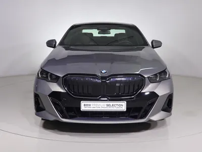 2025 بي ام دبليو الفئة الخامسة 520 أي إم كت