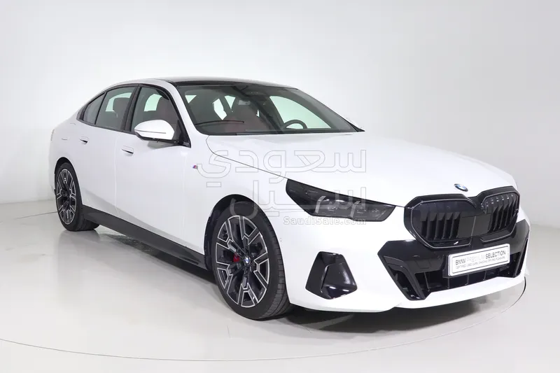2026 BMW 5 Series 520i Mkit